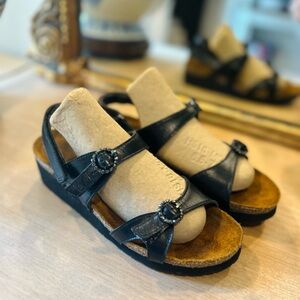 Naot Women’s Black Leather Crystal Rhinestone Buckle Sandals
